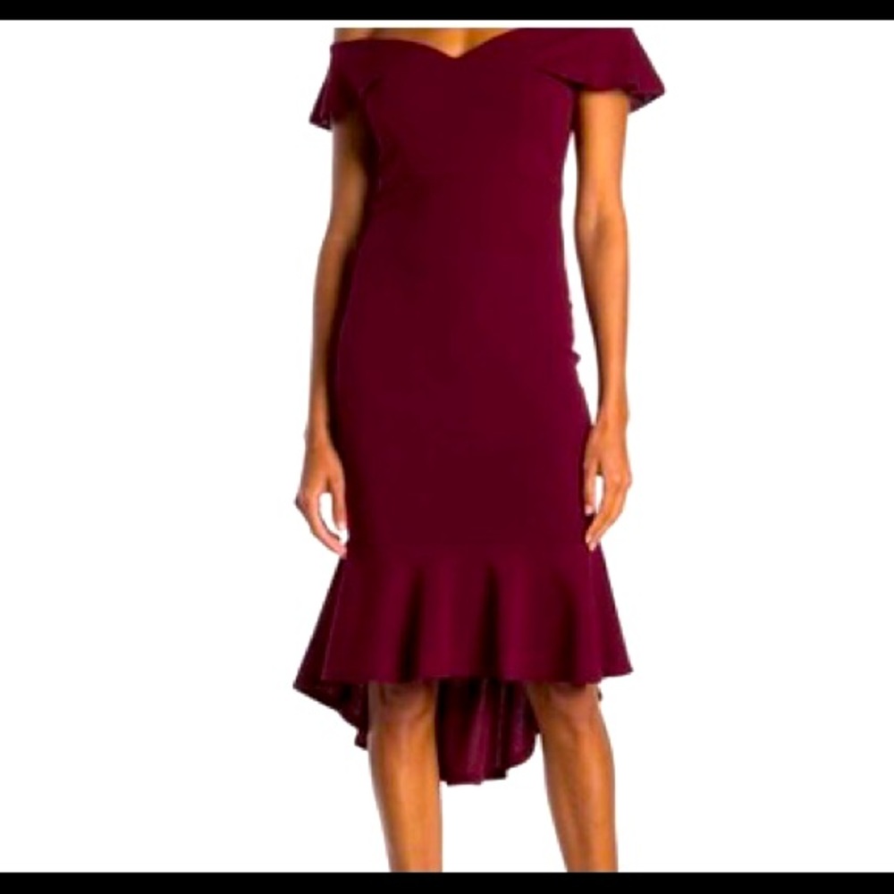 Beautiful color dress I wear it just one time